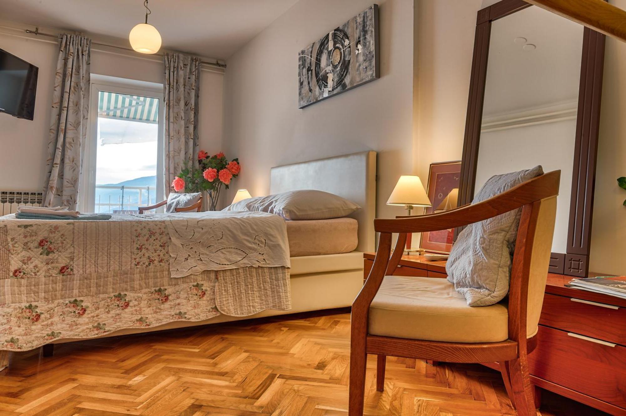 Apartmani Frlan Ii. Кастав Екстер'єр фото